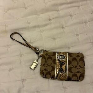 Coach wristlet tan